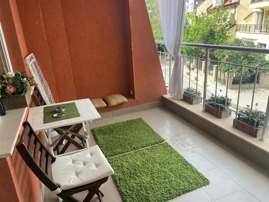 Lovely 1-Bedroom Apartament With Free Parking Sofia Exterior photo
